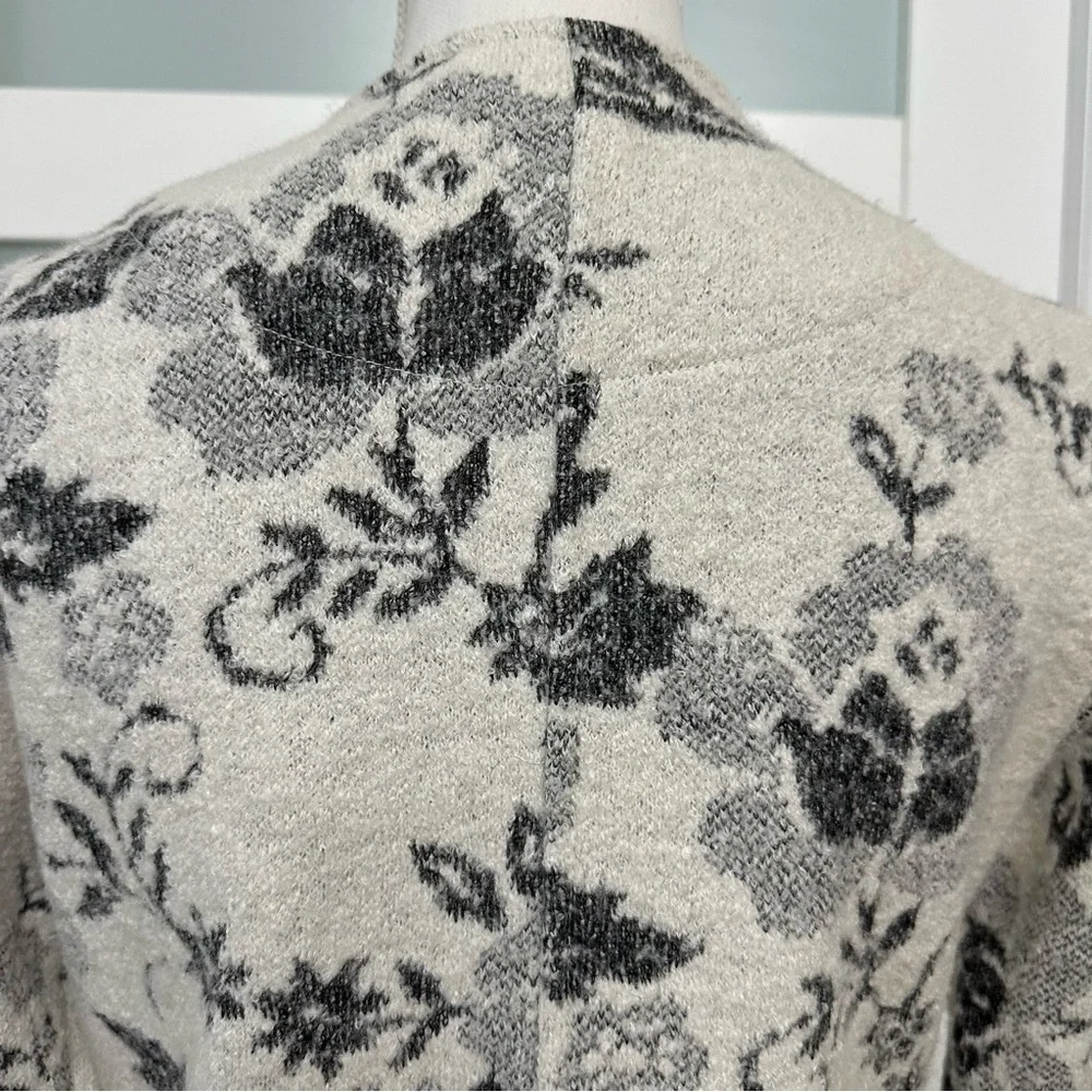 Anthropologie Lucy & Laurel Floral Wool Blend Coat Cream Grey Size Small EUC